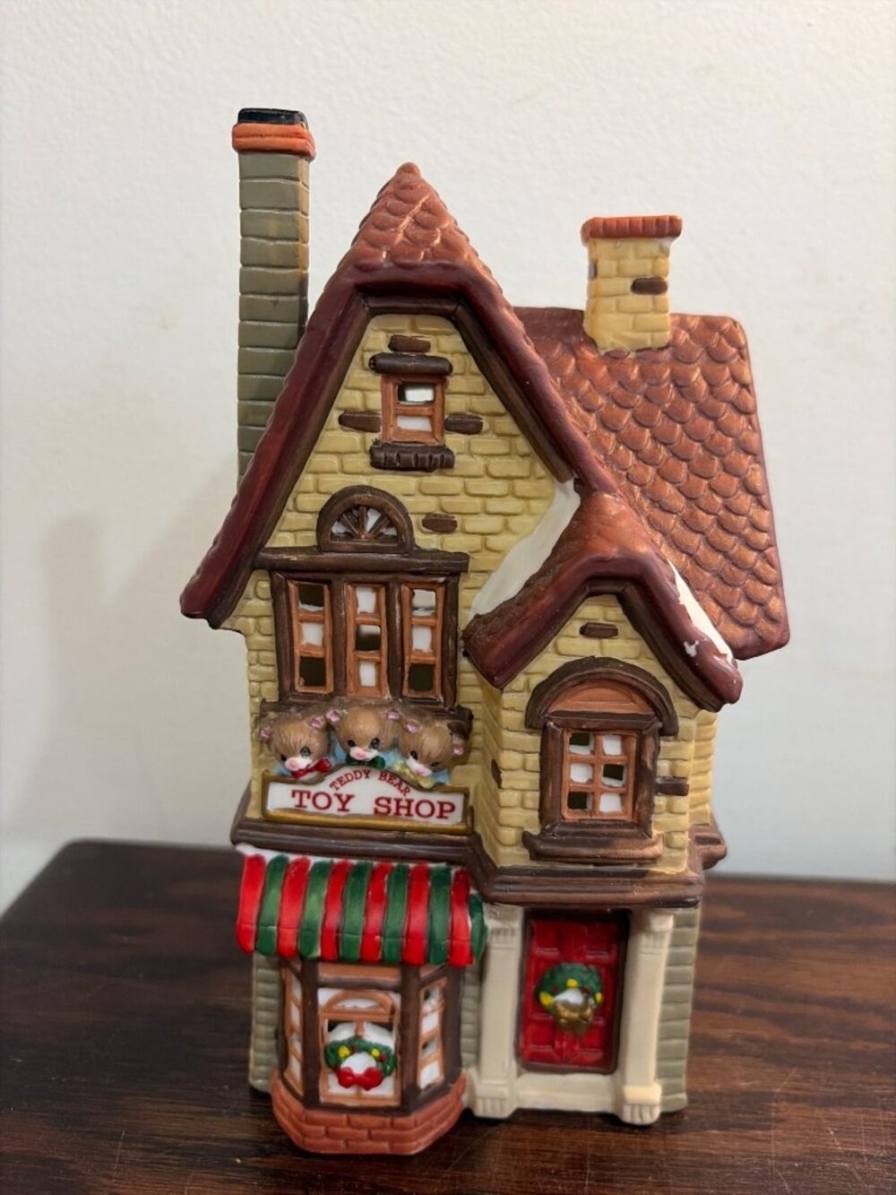 Teddy Bear Toy Shop Ceramic Light-Up Christmas Village House 7.5" Tall Vintage